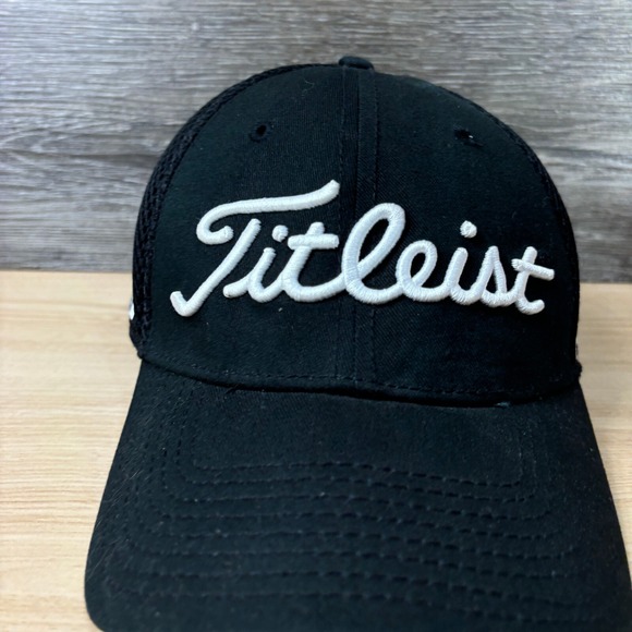 Titleist Hat Cap Fitted L/XL Black Pro V1 Tour Patch Golf Golfing Performance - Picture 2 of 11